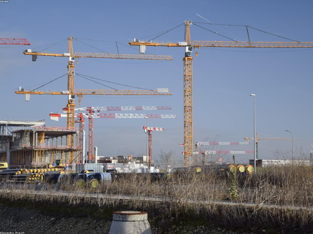 ឧបករណ៍ និងអេក្រង់ក្នុងជីវិតសម័យទំនើប